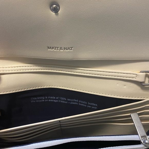 Matt & Nat vegan leather clutch bag - Picture 12 of 16